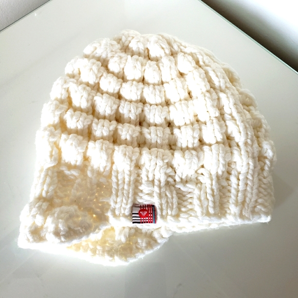 Roxy Chunky Knit Floppy Cap Cream Boho Summer Ski Winter Women NWOT - Picture 2 of 7